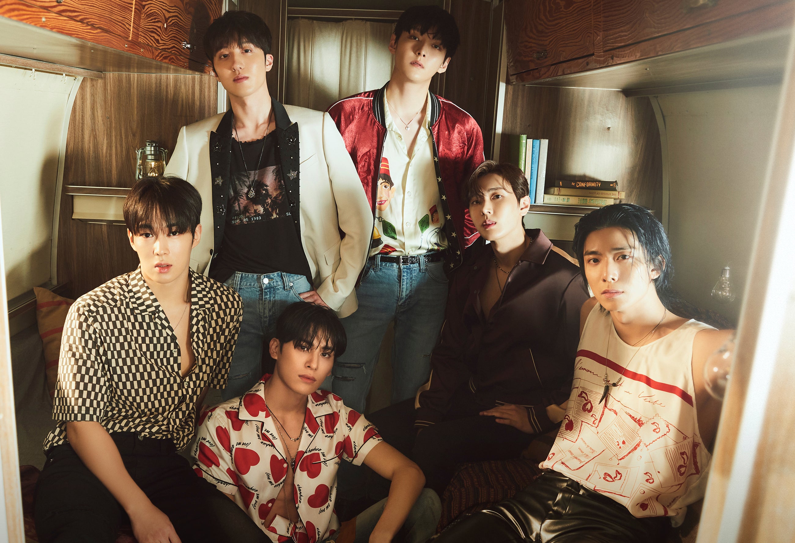 SF9